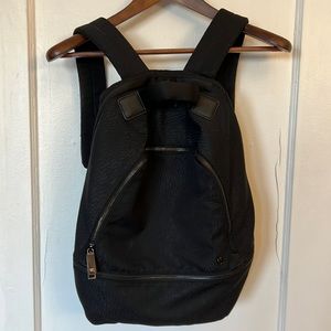 Lululemon City Adventure backpack 20L